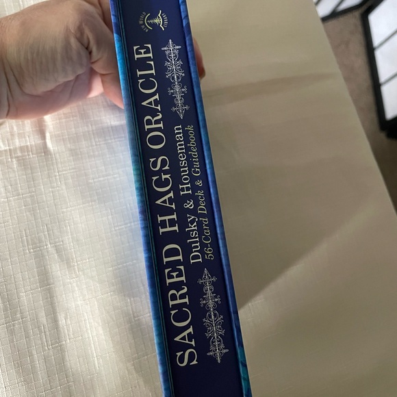 Sacred Hags Oracle: Visionary Guidance for Dreamers, Witches, and Wild Hearts - Picture 6 of 10